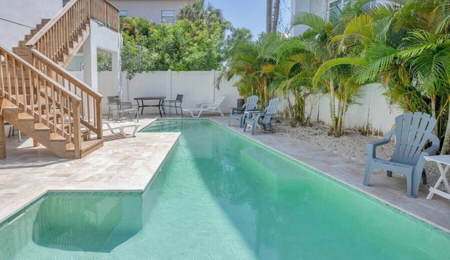 Luxury Pool Home/Golf Cart