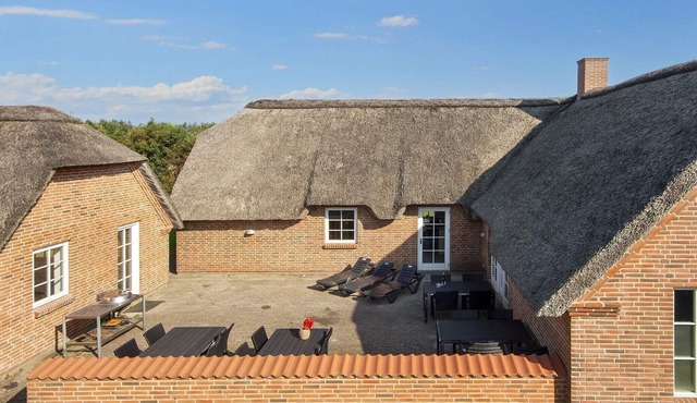 Luxury Pool House near Sea - By Traum Ferienwohnungen