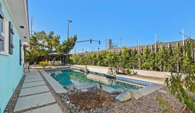 Luxury Pool Oasis Near Stadium, Tennis & Golf