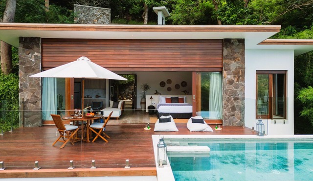 Luxury Pool Studio Deluxe, Selong Belanak Ocean View, Selong Selo Resort
