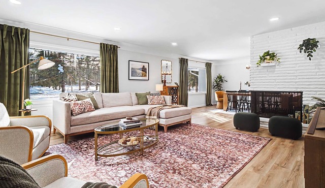 Luxury|Pool Table|Movie Room|Poker|Nature Oasis