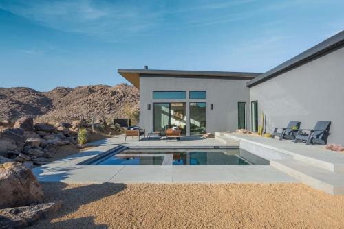 Luxury Pool Villa 5 Min to JT Park Skyfall