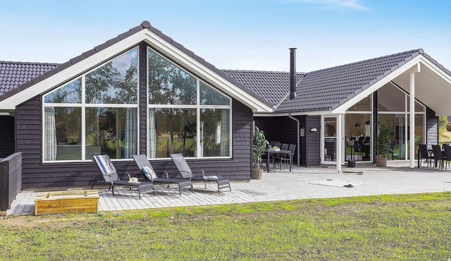 Luxury Pool Villa in Marielyst - By Traum Ferienwohnungen