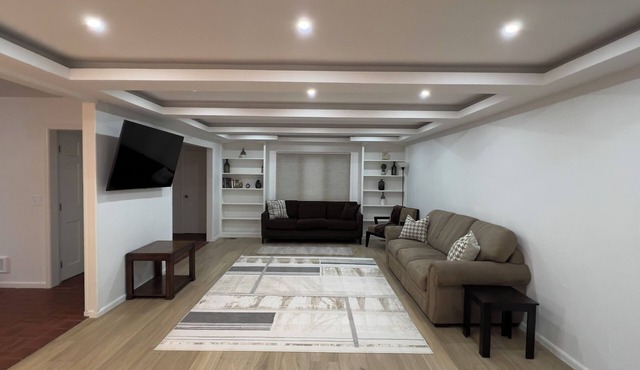 Luxury Premium Beds Near Johnson County Community College, Overland Park
