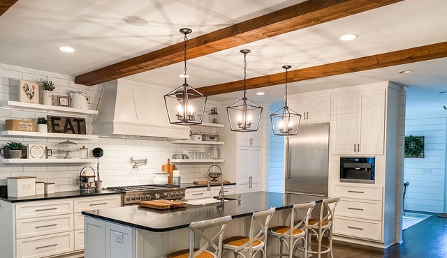 Luxury Private 18 Acre Farmhouse Near Franklin
