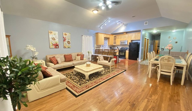 Luxury private apt/free wifi/Prkng/Close to NYC