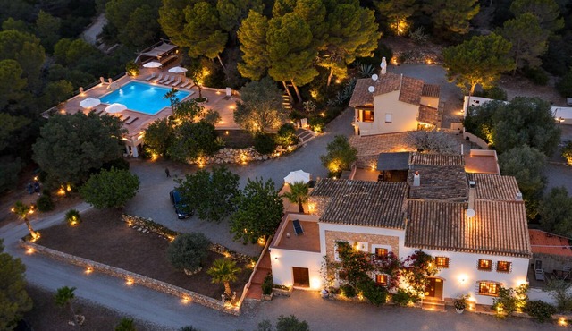 Luxury Private Estate | Minutes to Beach & Sitges |