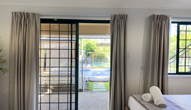 Luxury private room staying in Westlake QLD 4074