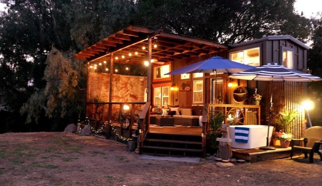 Luxury Private TINY HOUSE on 10 Remote Acres