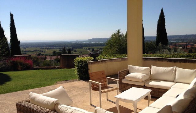 Luxury provencal Villa with Pool and an amazing view in Châteauneuf-du-Pape