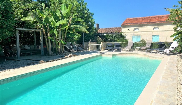 Luxury Retreat,with private pool & vineyard, located within Bordeaux wine trails