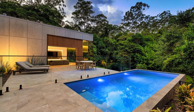 Luxury Rainforest Retreat near Noosa, perfect for groups and big families!