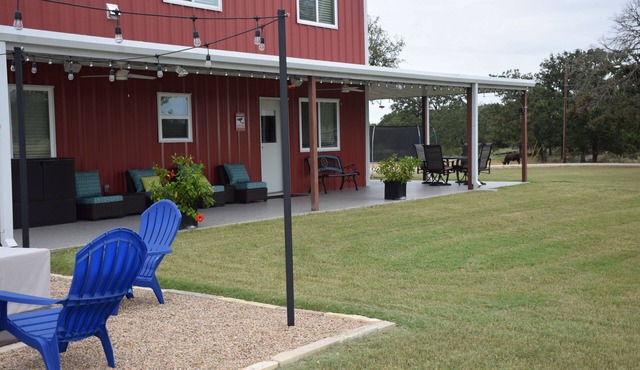 Luxury Ranch living, 10 min to Kyle Field