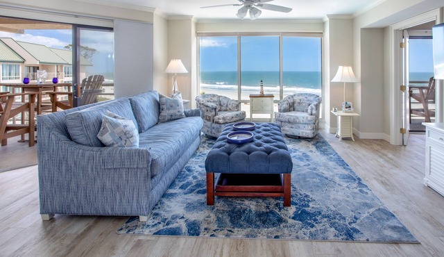 Luxury Remodeled Direct-Oceanfront Penthouse-Panoramic Ocean and Beach Views!
