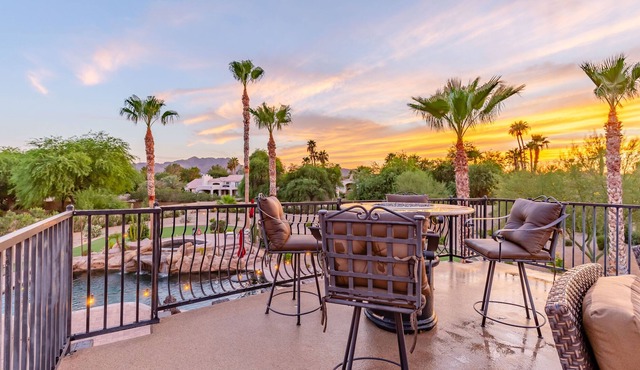 Luxury Resort, Lagoon Pool, Movie Theater, Billiards...Extended Stays Available!