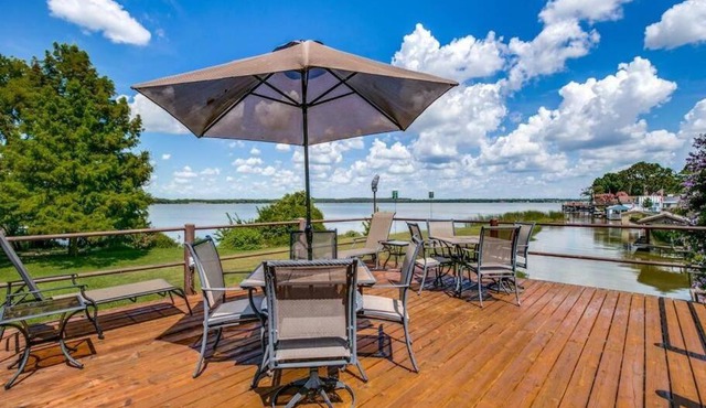Luxury Retreat/Boat Rentals Available!