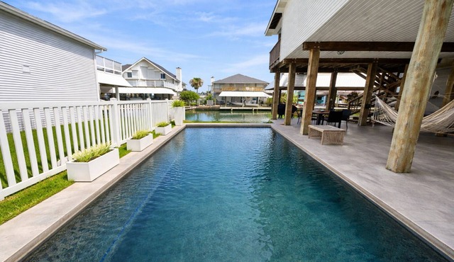 Luxury Retreat |Golf Cart Pool Kayak Paddle Boards