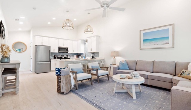 Luxury Retreat on Oleander - Unit H
