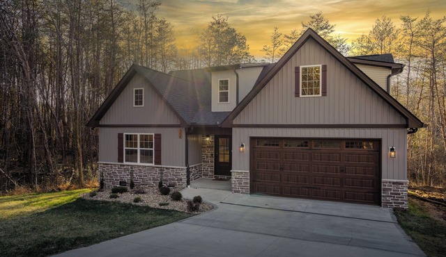 Luxury Retreat, Sauna, Hotub, Firepit, Pingpong, Poker