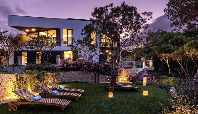 Luxury Retreat that would be your home away from home!