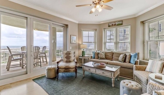 🌸Luxury Retreat Next to Ritz Carlton