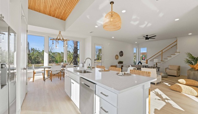 Luxury Retreat w/Games, Patio, BBQ, Close to Beach