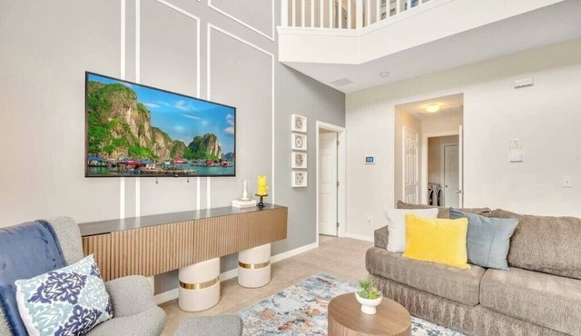 Luxury Retreat w/Heated Pool near Disney!