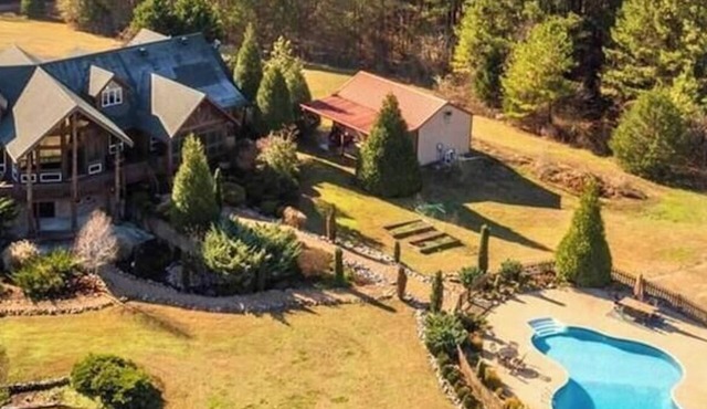 Luxury Retreat w/Heated Pool - Sleeps 28