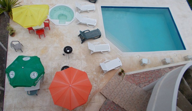 Luxury retreats, destination weddings, family reunions and social events