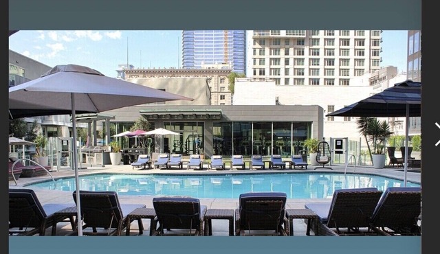 Luxury Rise in the Heart of Downtown LA