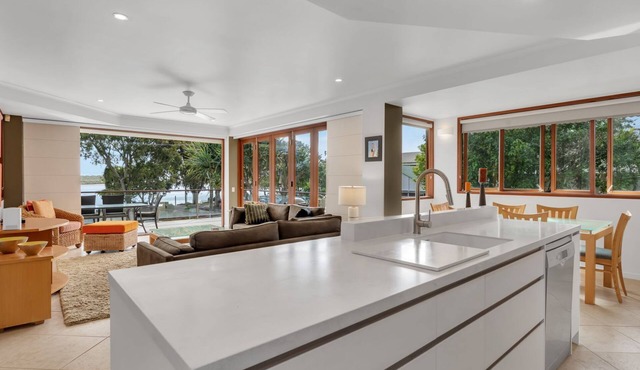 Luxury Riverfront Apartment