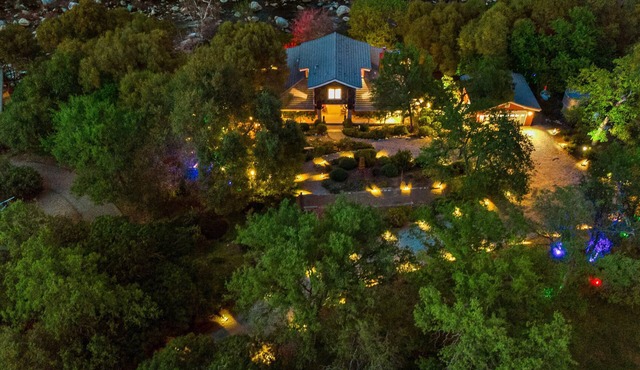 Luxury Riverfront Paradise Escape