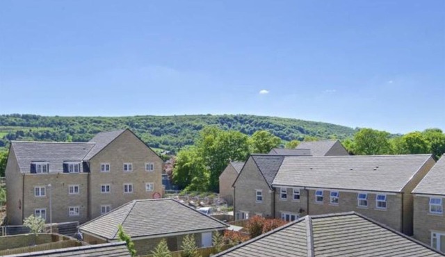 Luxury Riverside House-10 minutes walk from Otley Town Yorkshire Free Parking