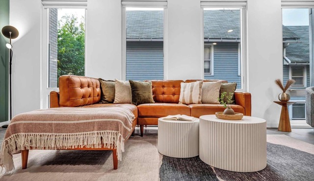 Luxury Rooftop Oasis Tremont: Sauna & Cold Plunge