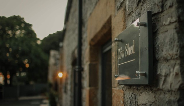 Luxury Rural Holiday Cottage With Log Burner