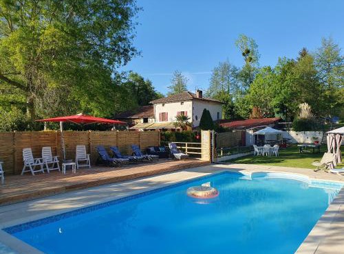 Luxury Safari Tents at Moulin Du Pommier Glamping & Camping