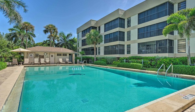 Luxury Sanibel Condo w/Ocean View: Steps to Beach