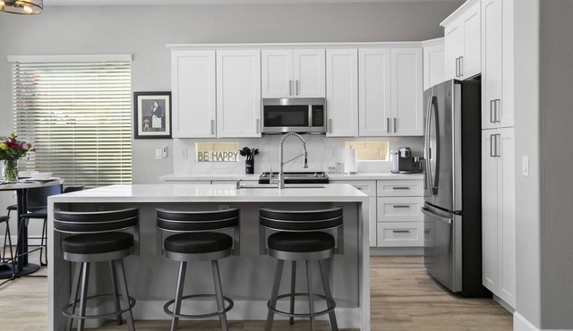 Luxury Scottsdale “ALL NEWER REMODEL” in Grayhawk.