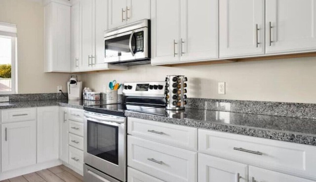 Luxury Scottsdale Home, walk to Old Townn