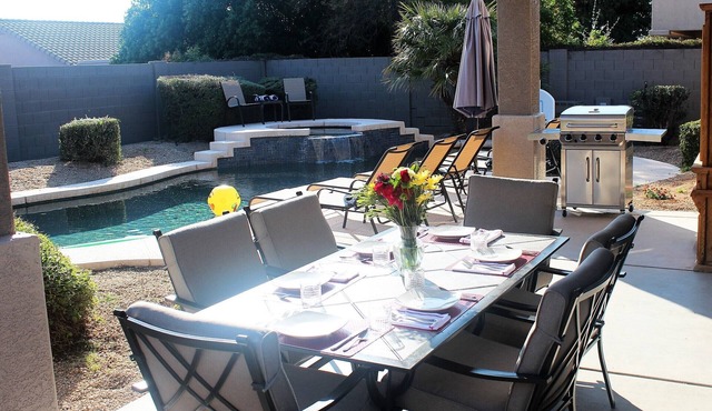 ~ Luxury Scottsdale Retreat with heated Pool/Spa in the community of Grayhawk~