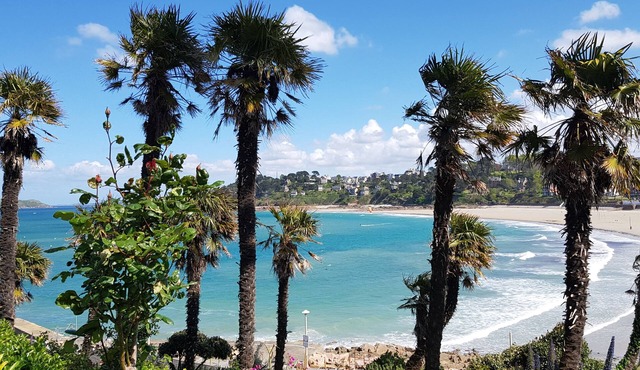 LUXURY SEA RENTAL: Panoramic view & access to the customs path