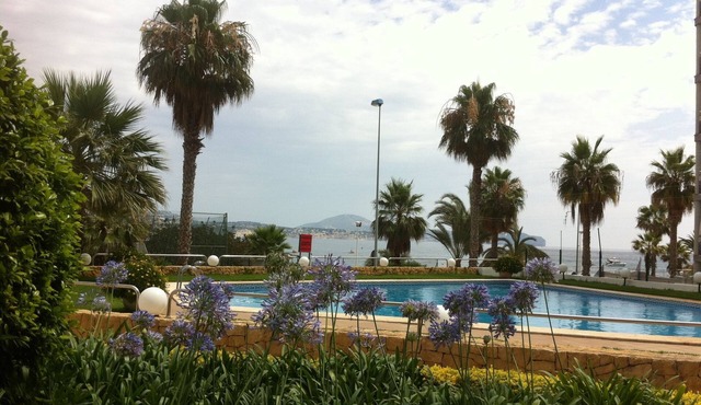 Luxury sea views apart -Sea Prime Position just 25m to beach, chill out terrace