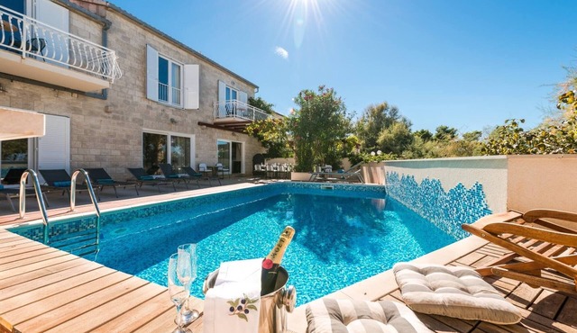 Luxury Seafront Villa Casa Mare Brač Heated Pool