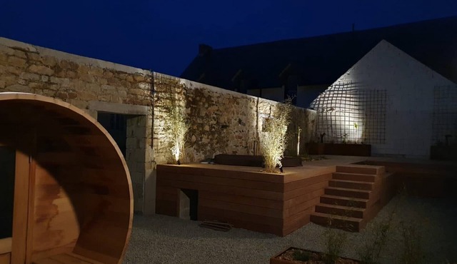 Luxury seaside gîte with cinema room, sauna and outdoor spa