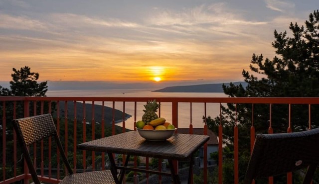 Luxury Seaview Apartment