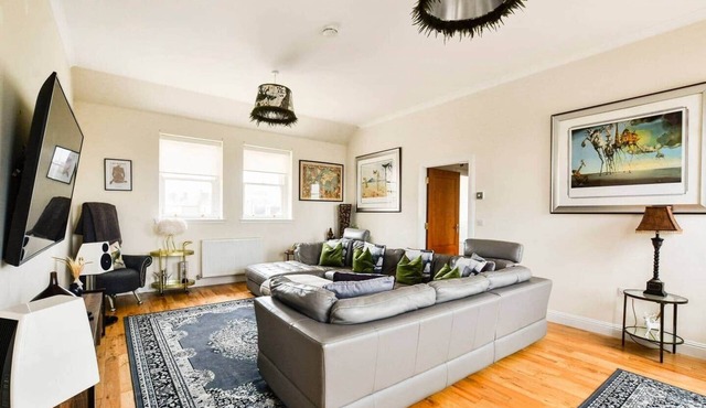 Luxury Seaview Gated Penthouse- Near Edinburgh.