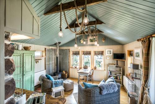 Luxury self catering 1 bed cottage with log burner