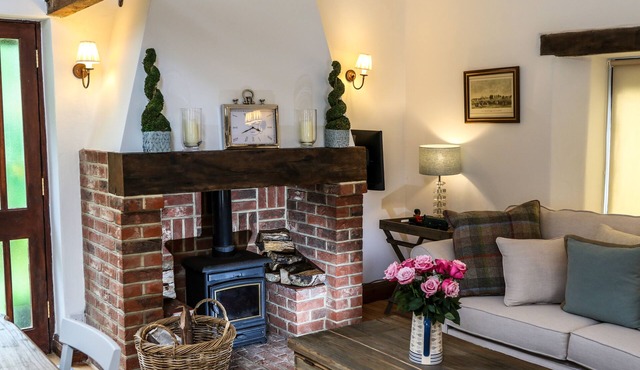 Luxury self catering Barn Nr Goodwood.