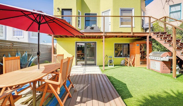 Luxury SF Retreat! Private Patio-2bd-Full Kitchen