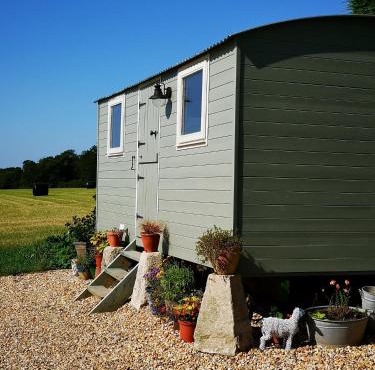 Luxury Shepherd's Hut - The Hyde